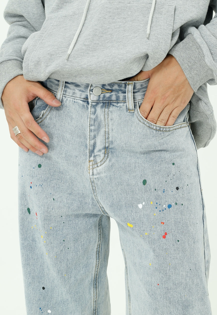 Men's Paint splattered blue jeans