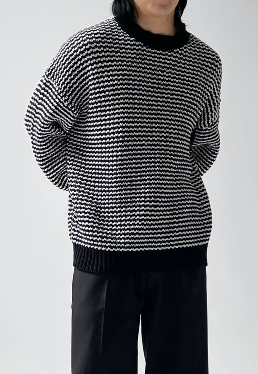 UZIP DESIGN Men's black white striped sweater