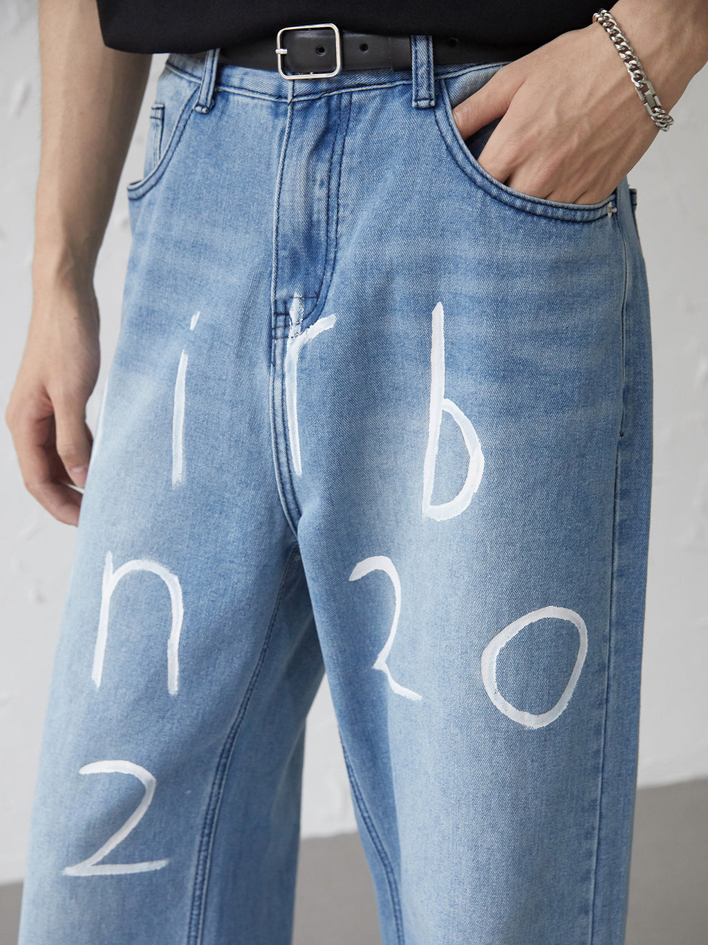 UZIP DESIGN Men's text design jeans