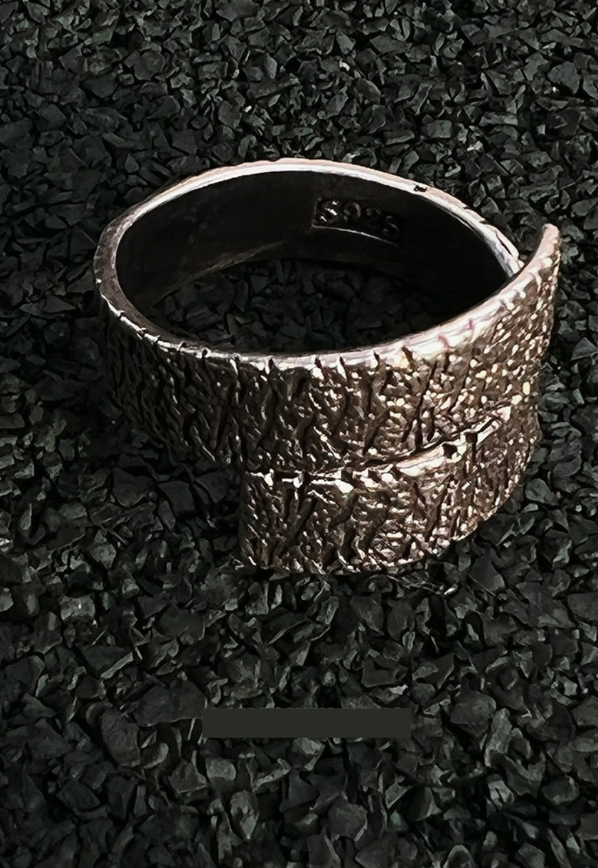 Men's Design Swirl Ring