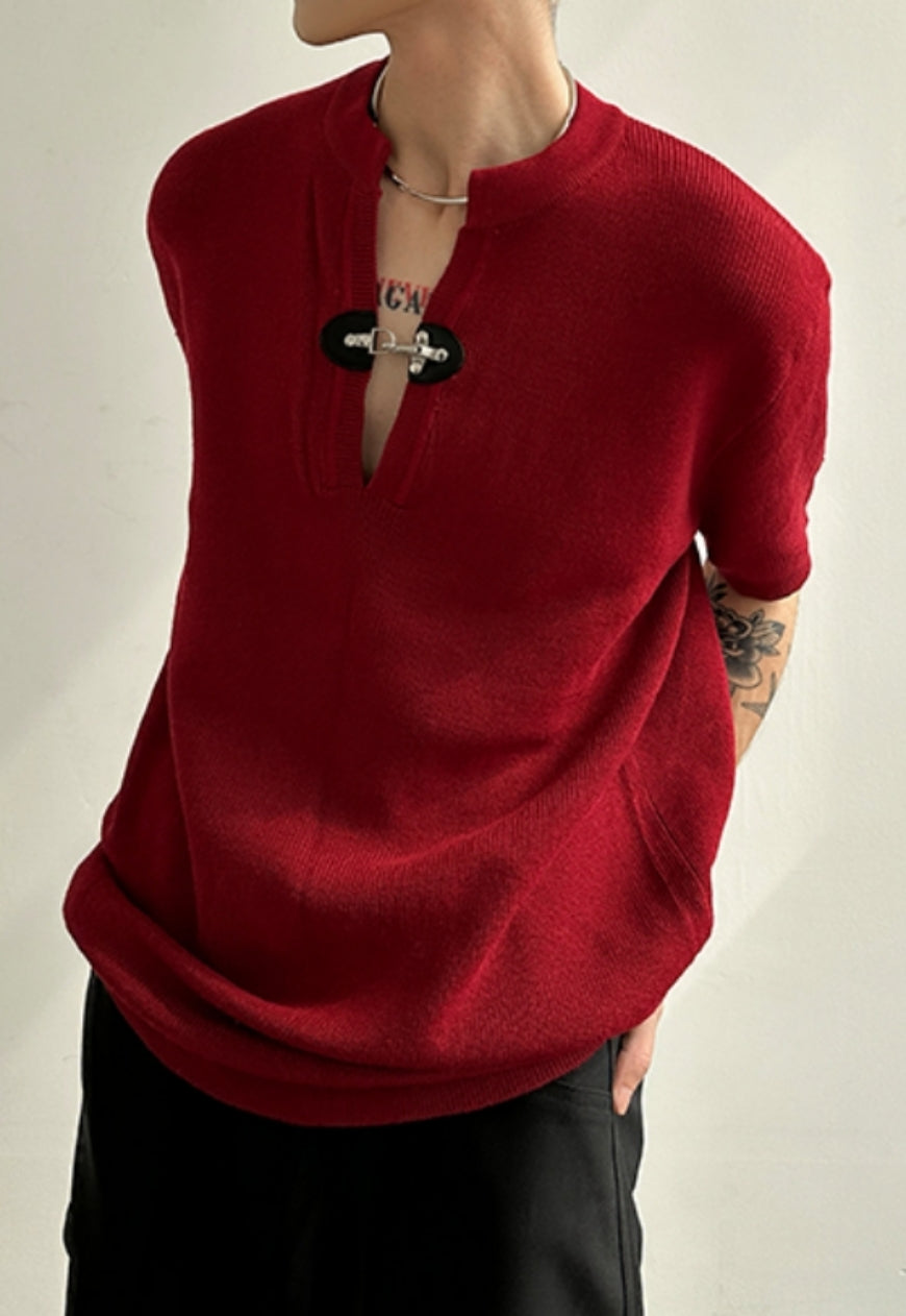 Men's Metal Buckle V-Neck Knit Top