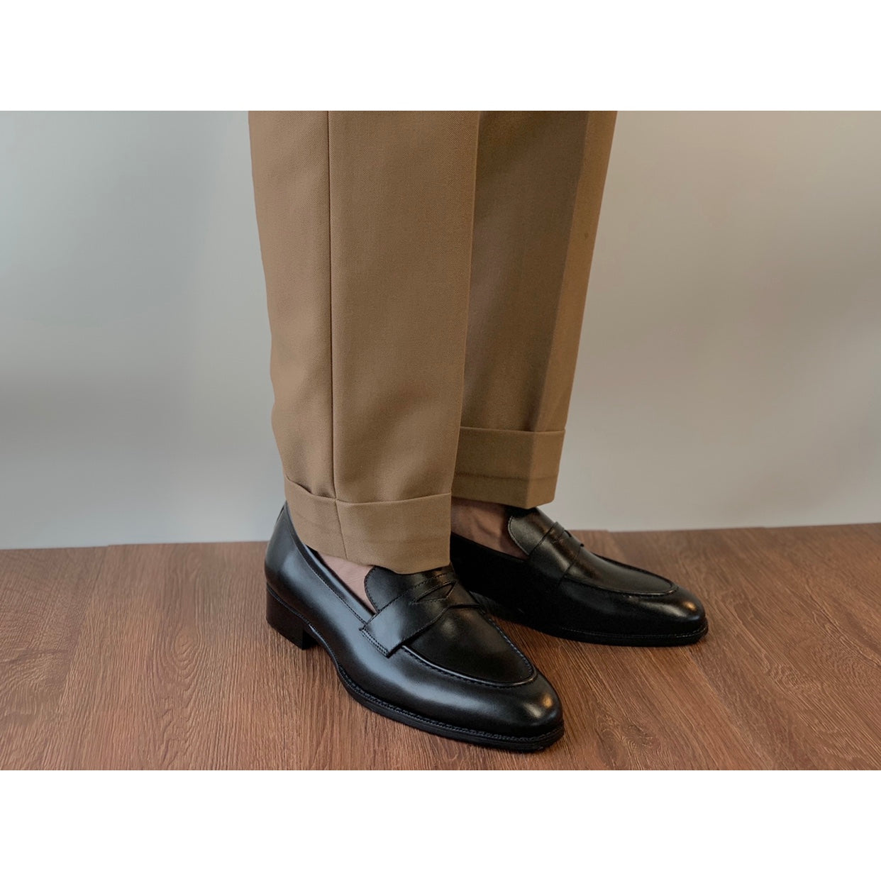 UZIP DESIGN derby lace up shoes in black leather with black