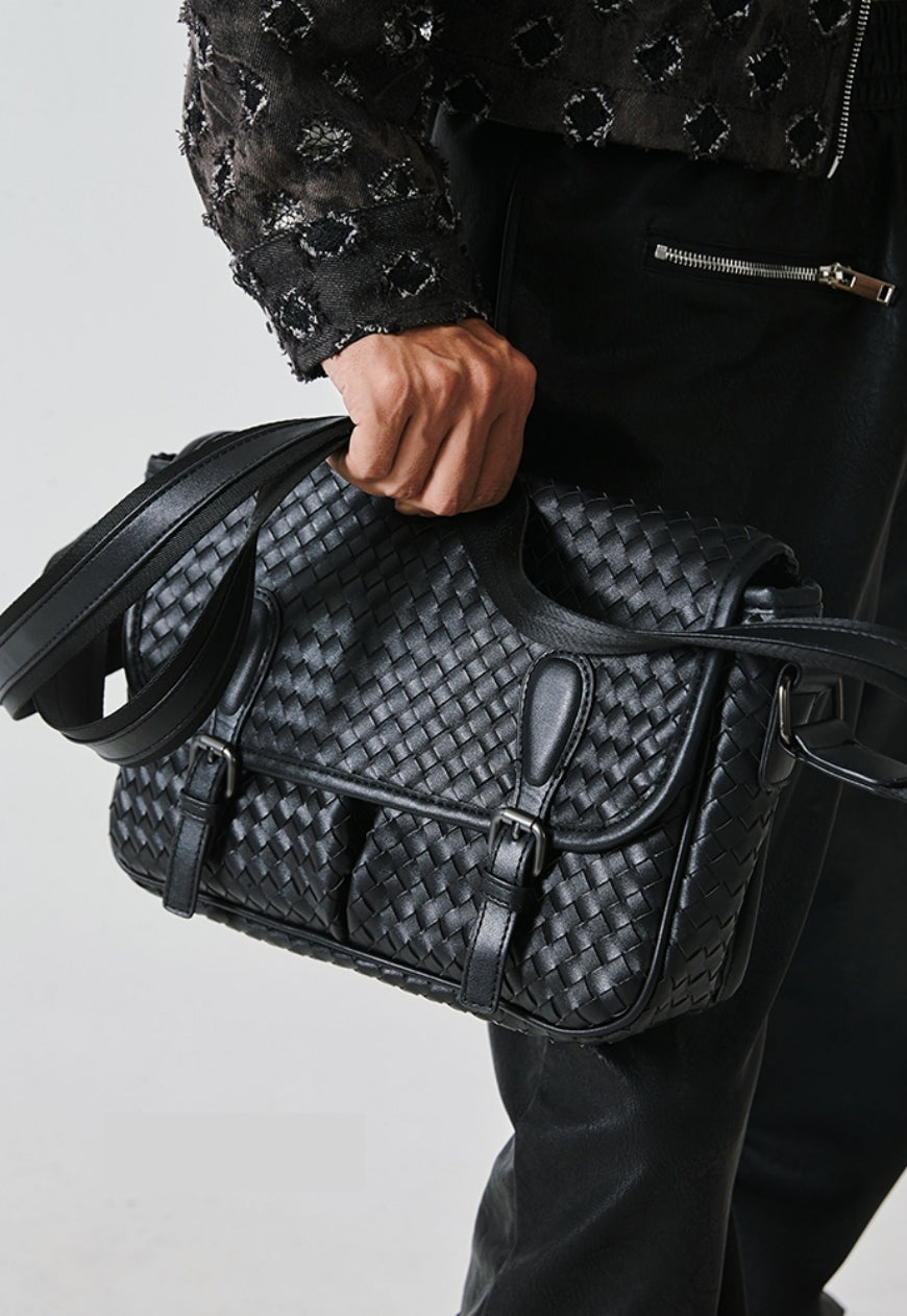 Men's hand-woven textured shoulder bag