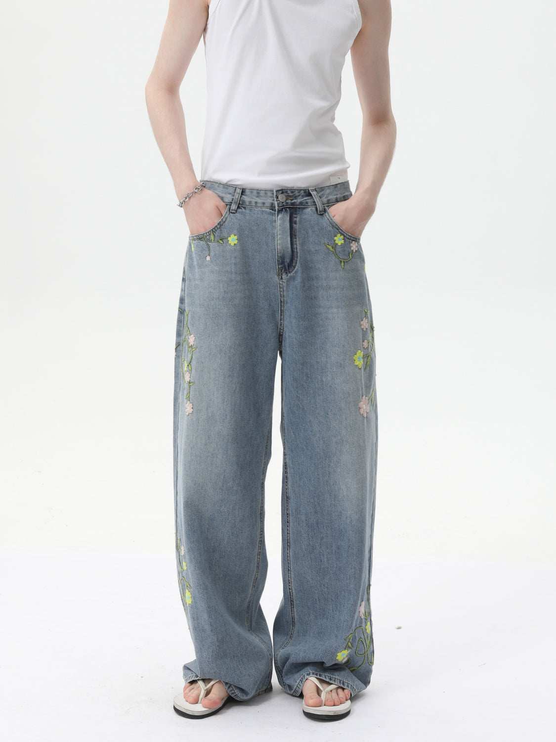 Men's Floral embroidered statement jeans