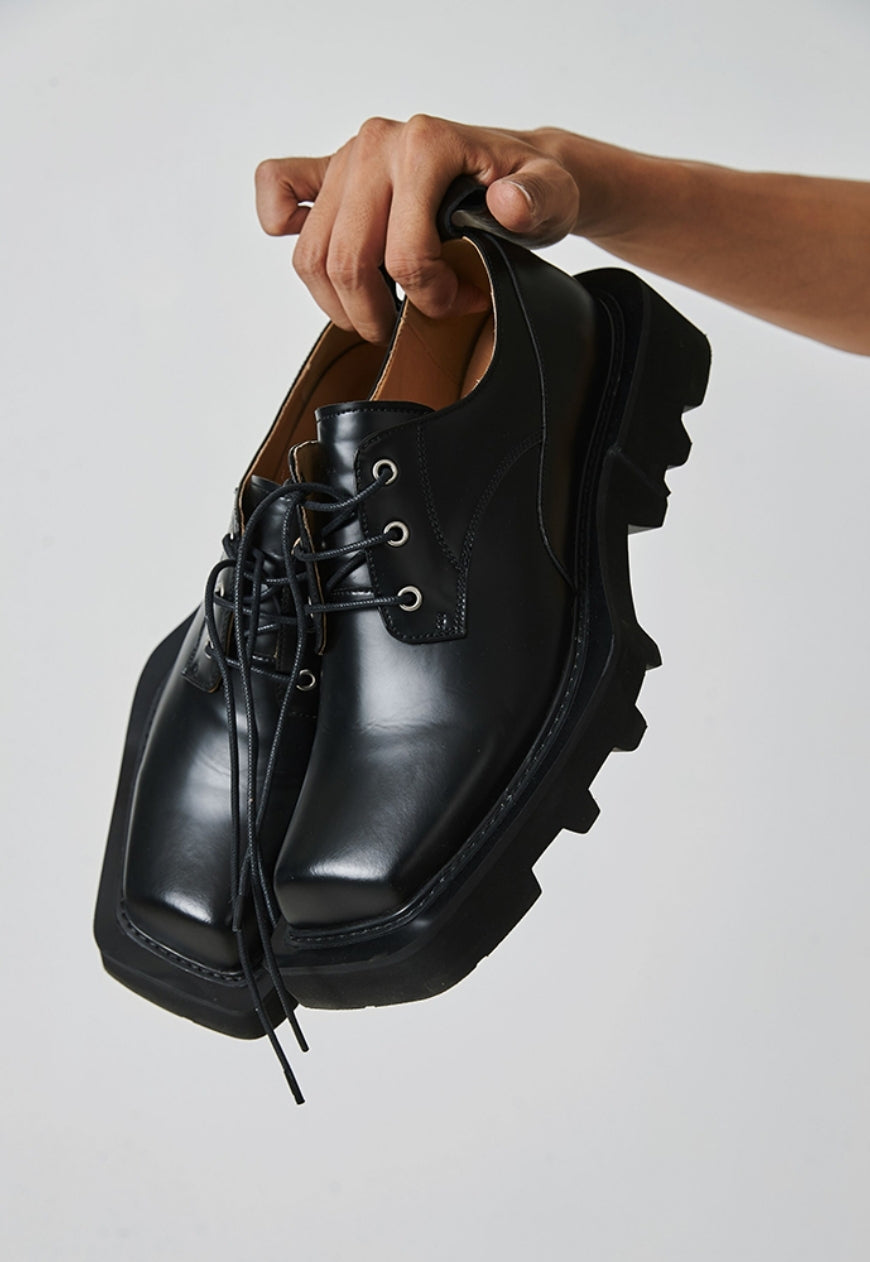 Men's personalized irregular leather shoes