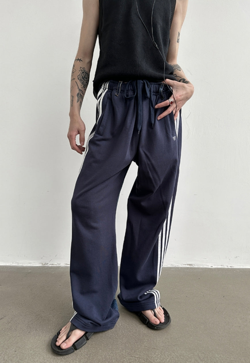 Men's Design panel three-bar trousers