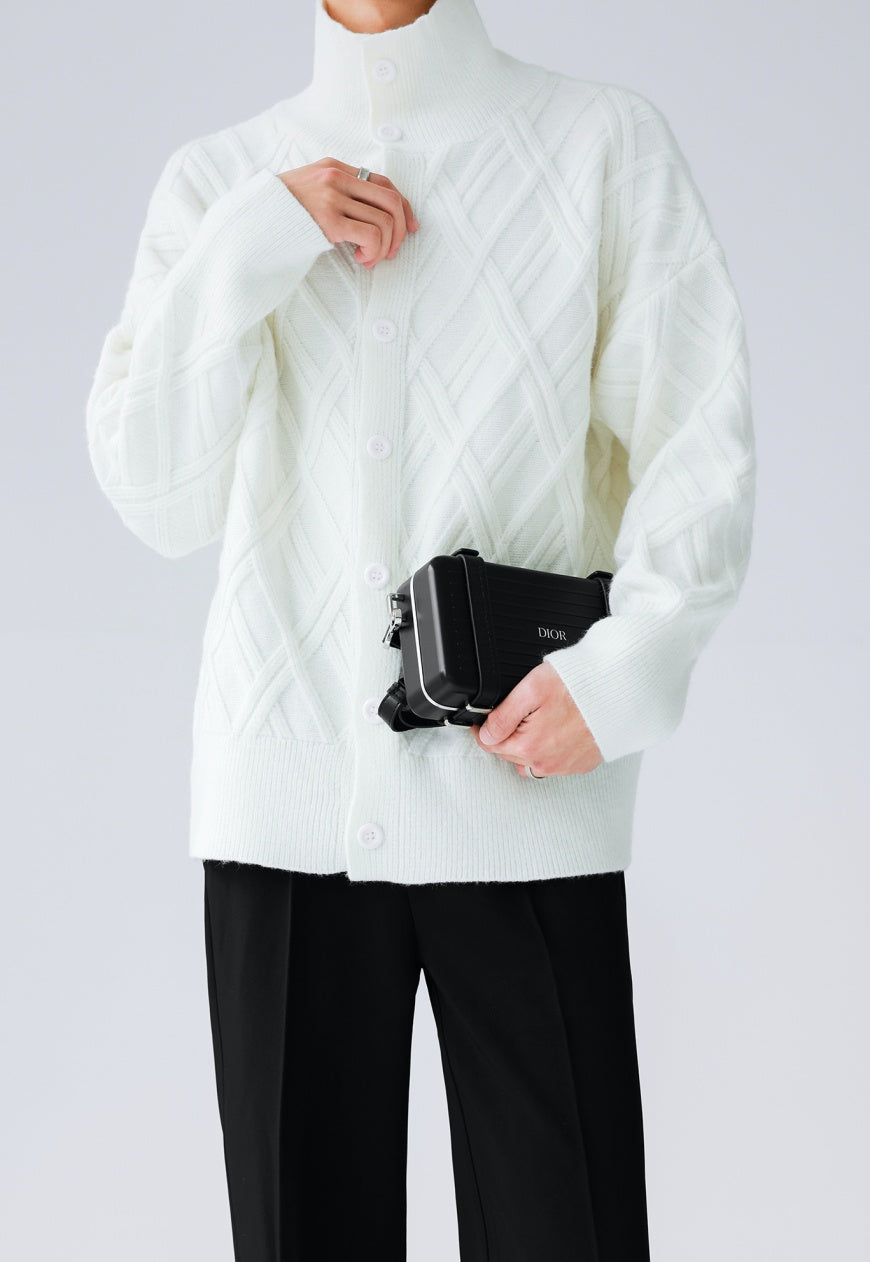 Men's solid color turtleneck sweater