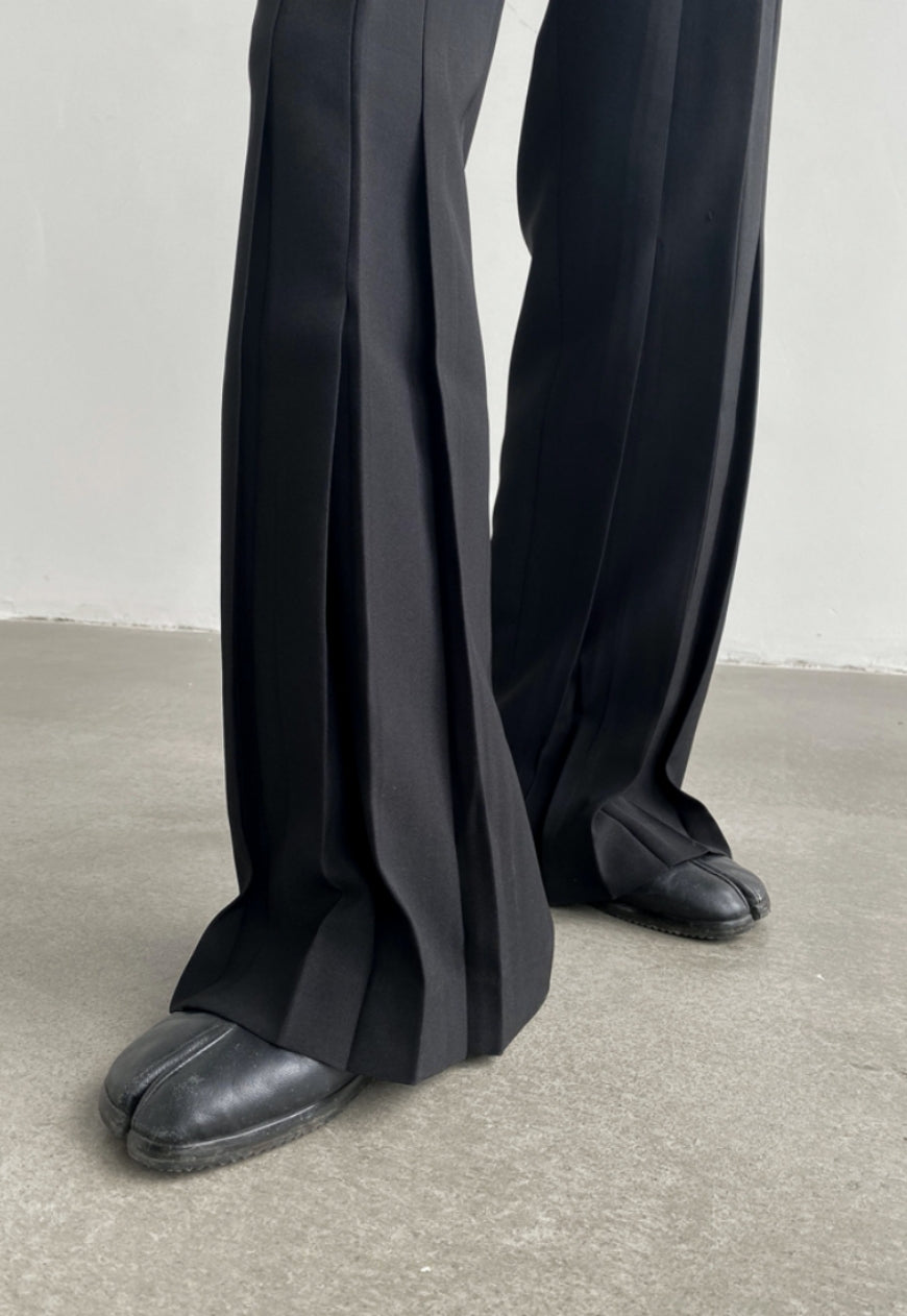 【Sale】Men's multi-layer pleated design trousers
