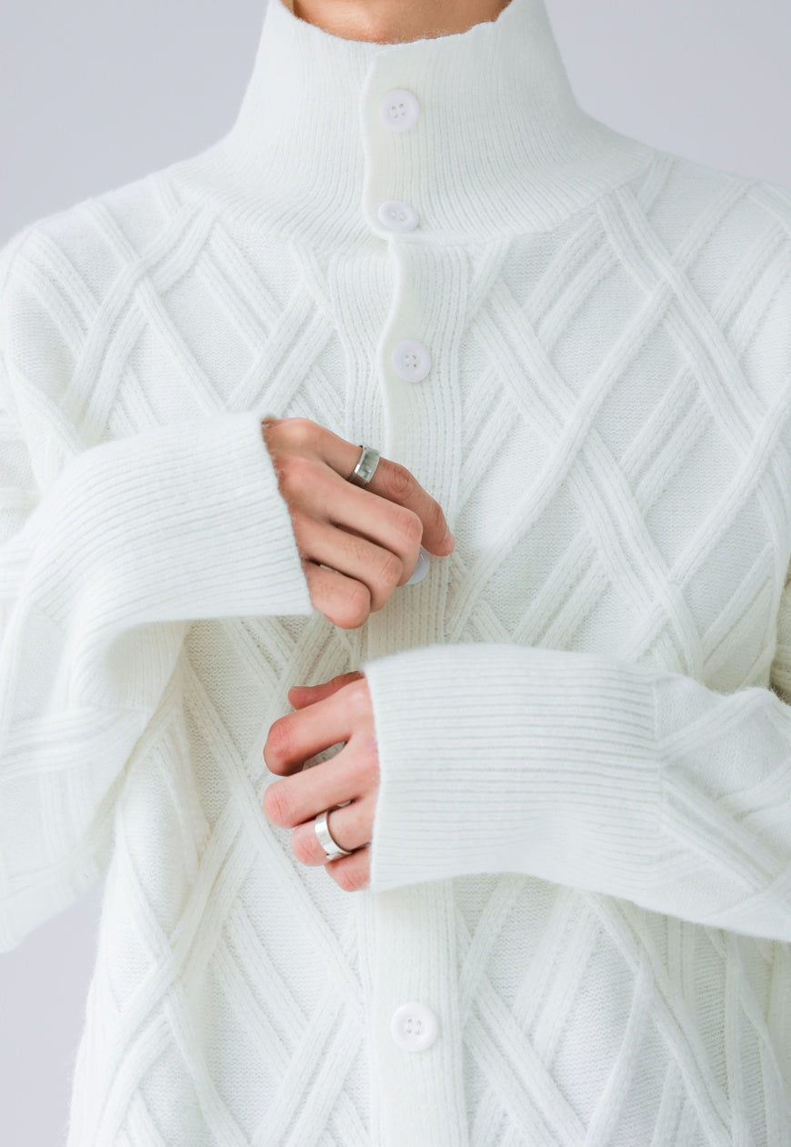 Men's solid color turtleneck sweater