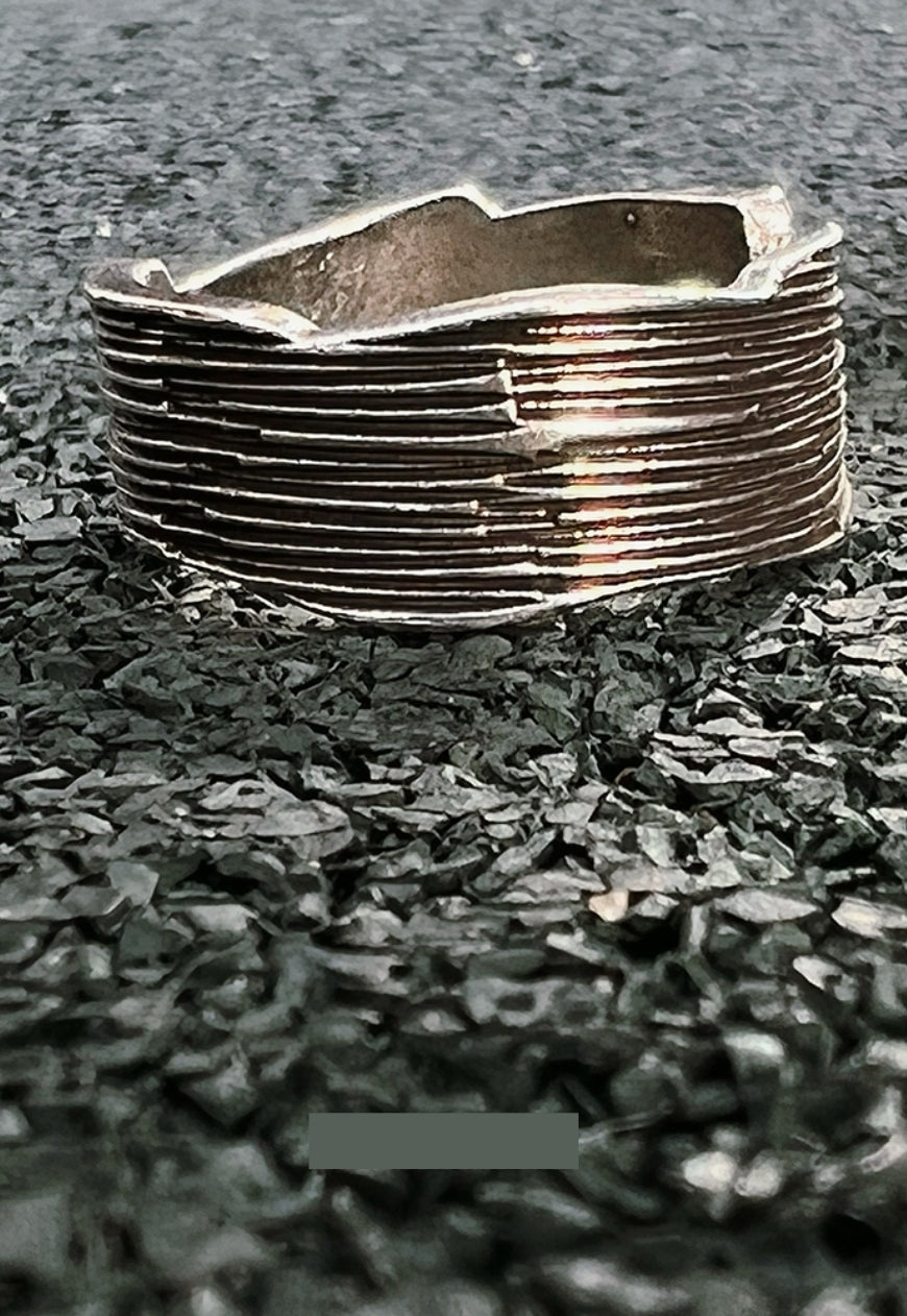 Men's Irregular creative ring