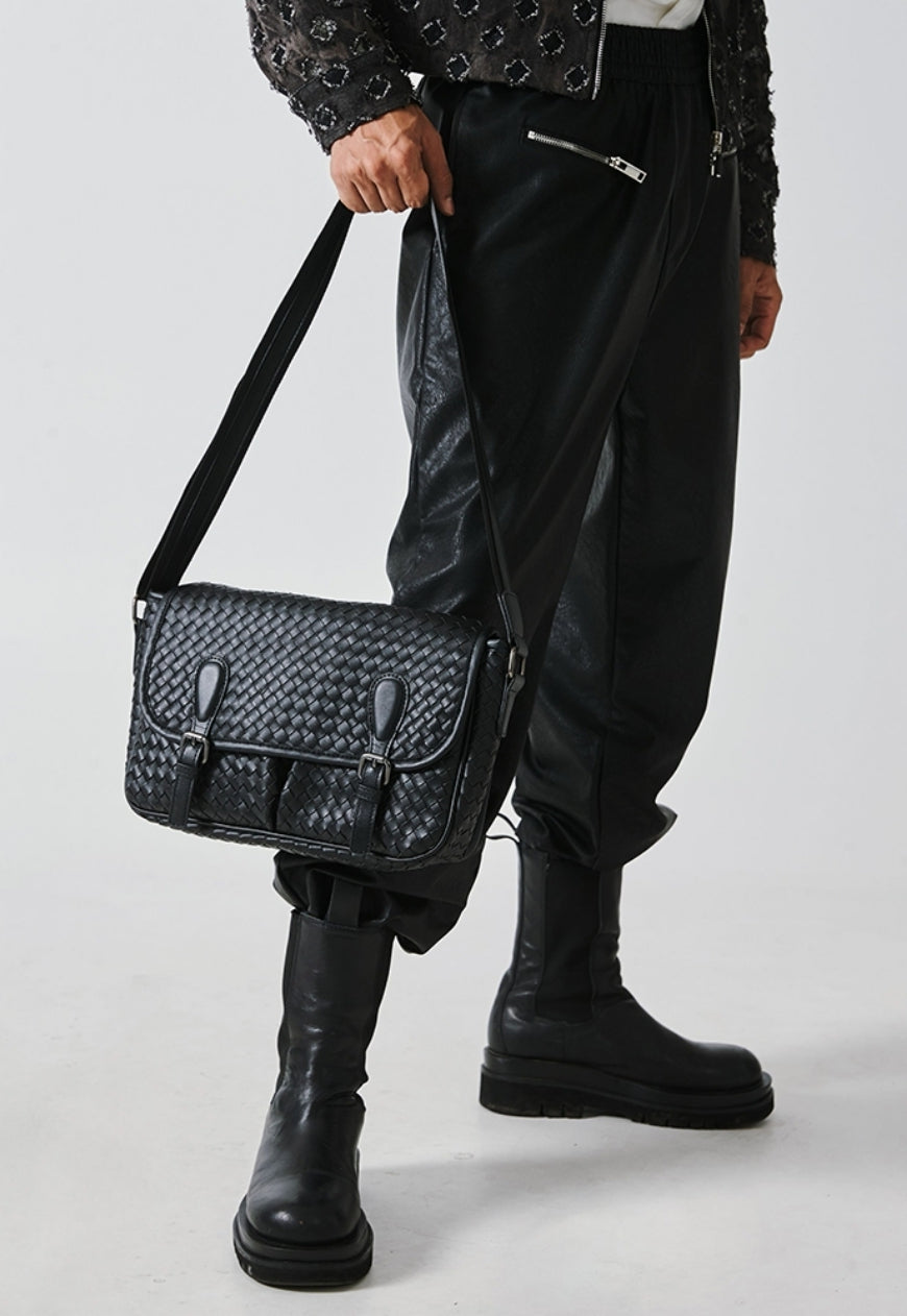 Men's hand-woven textured shoulder bag