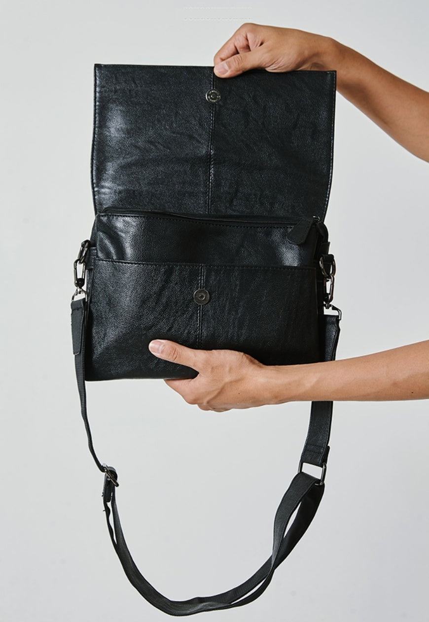 Men's flip cover leather bag