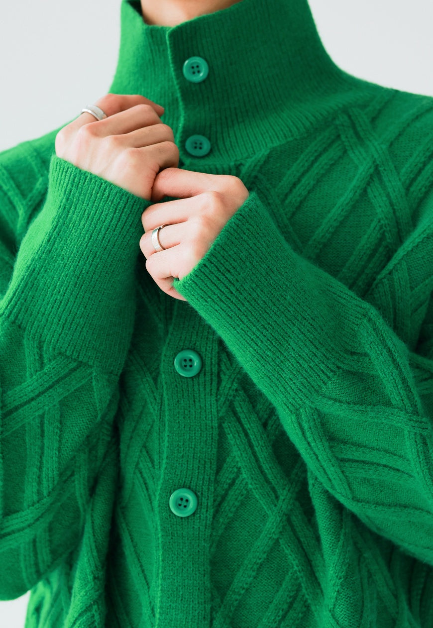 Men's solid color turtleneck sweater