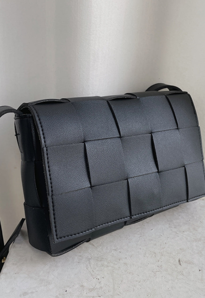 UZIP DESIGN Men's Trendy woven crossbody shoulder bag