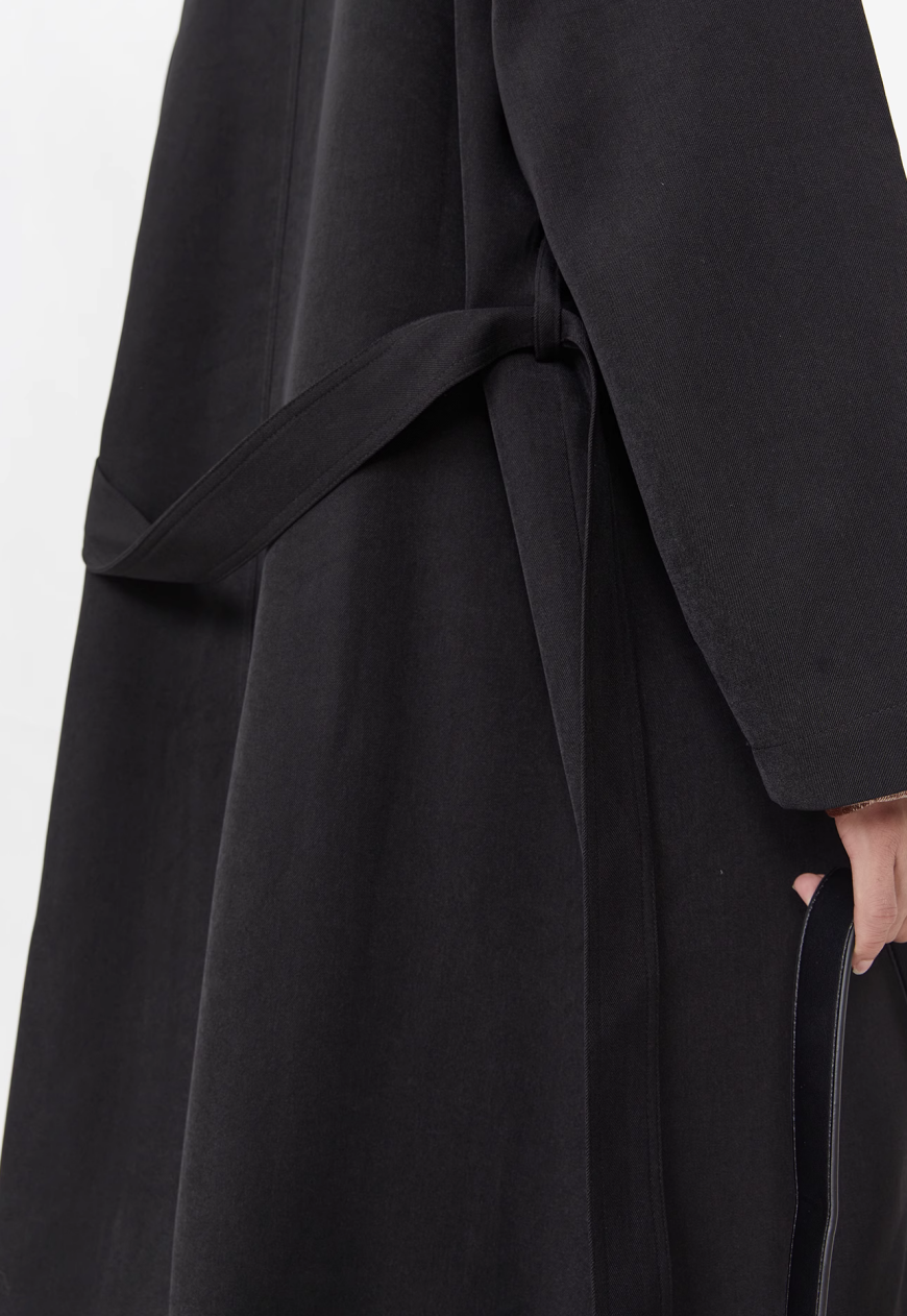 Men's Fashionable long trench coat