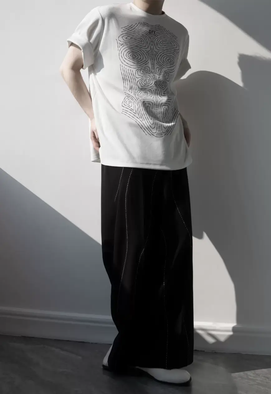 Men's Summer black and white printed t-shirt