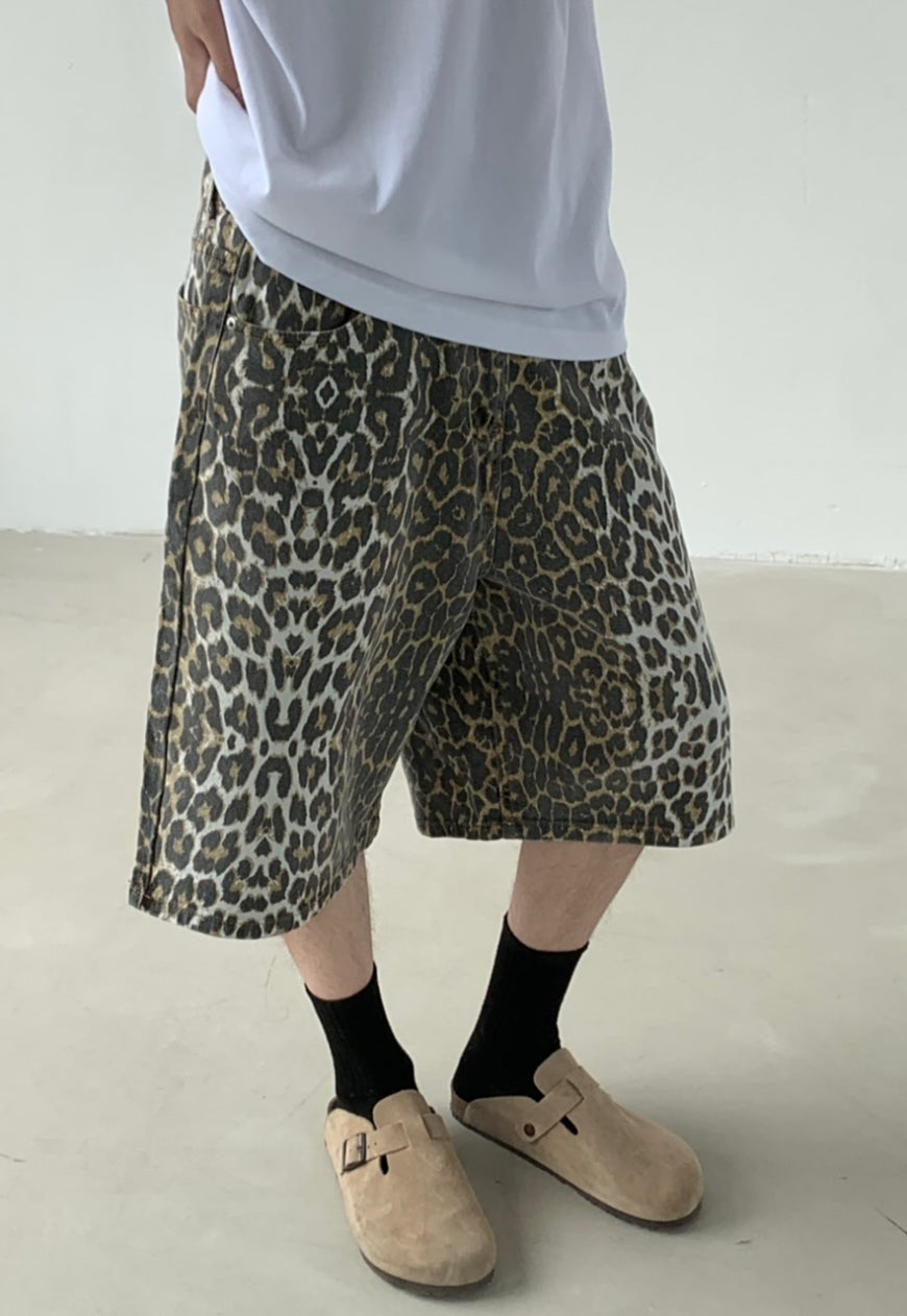 Men's Camouflage leopard print denim shorts