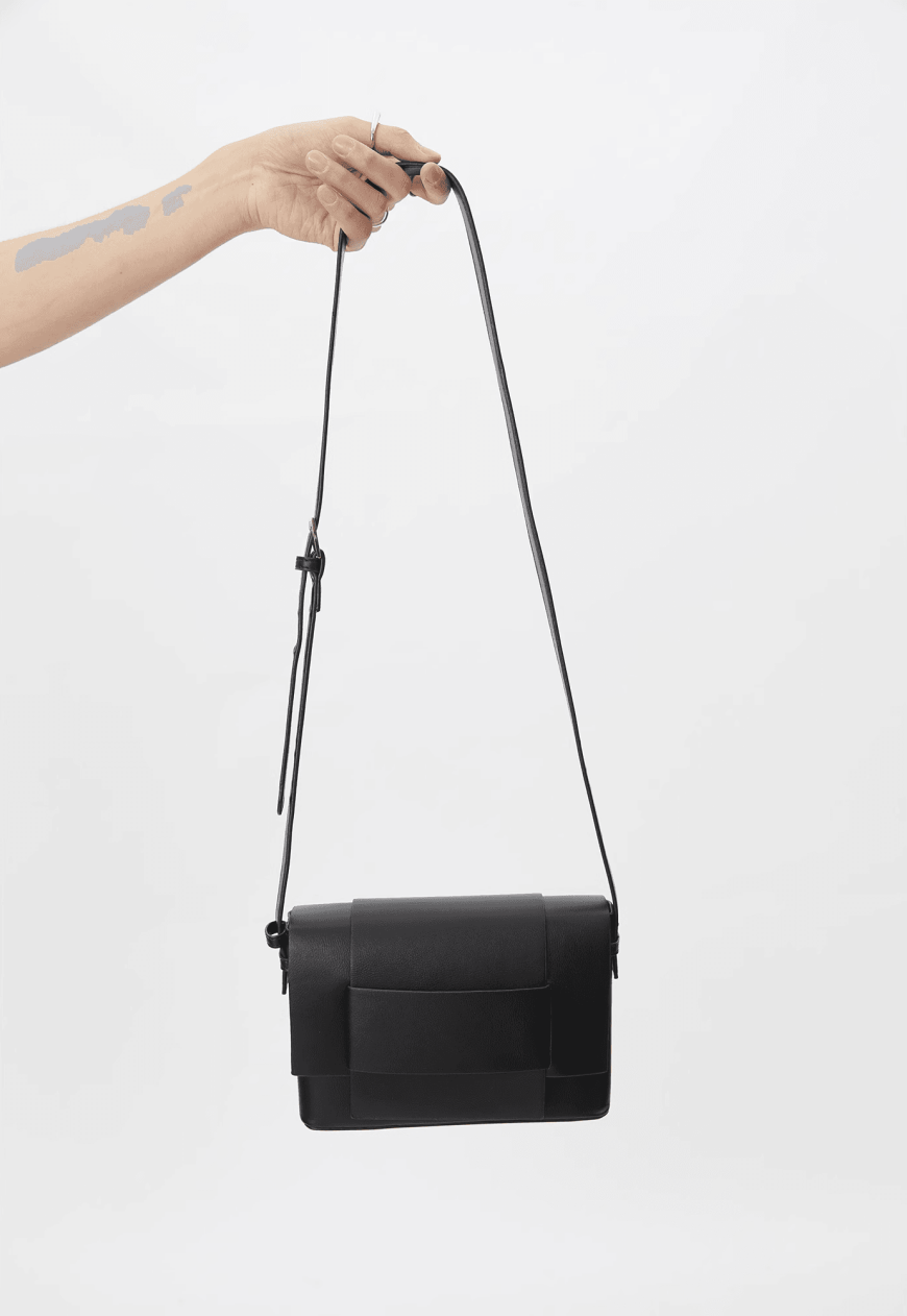 Men's Woven leather shoulder bag
