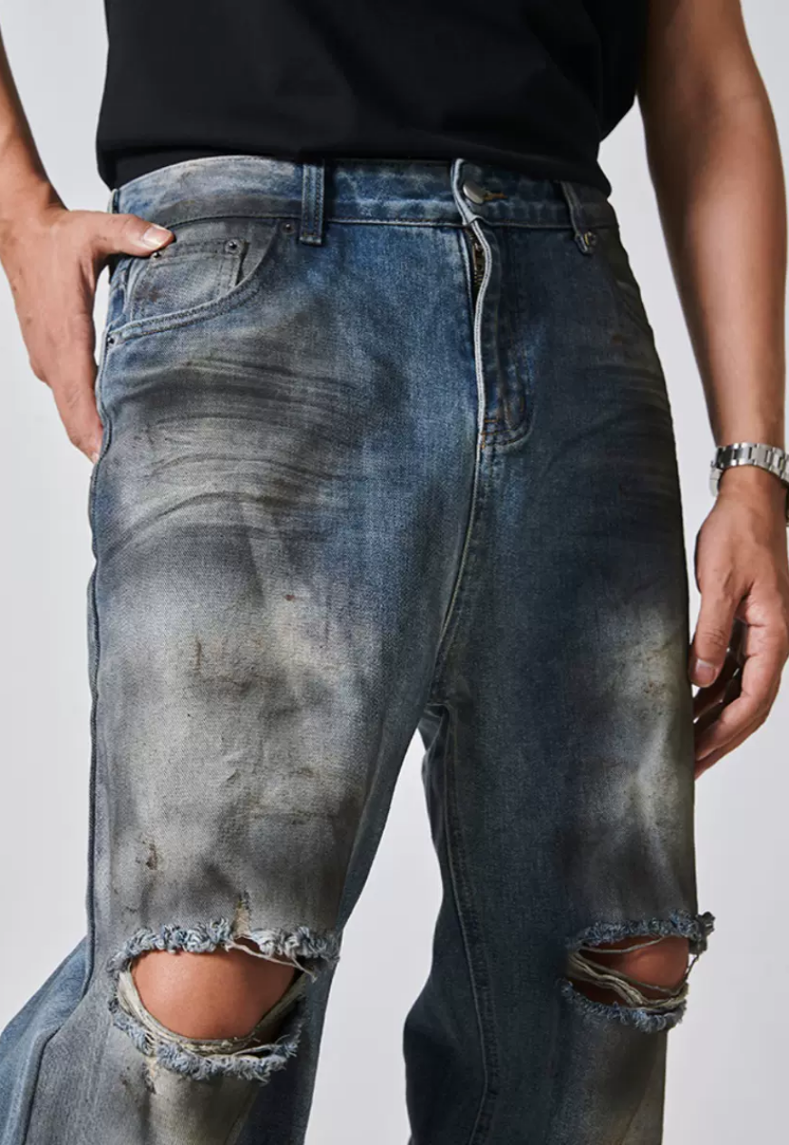 Men's ripped distressed jeans