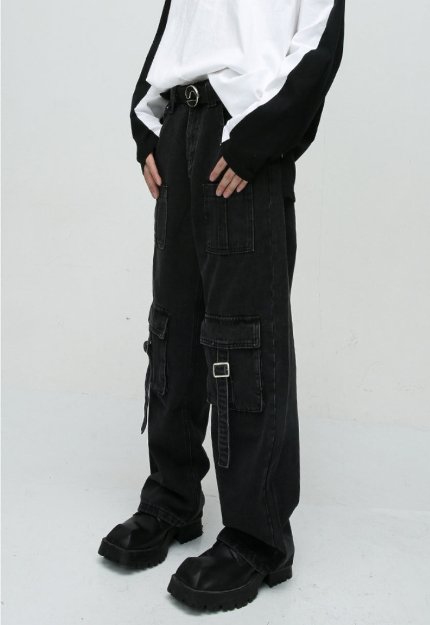 Unisex Cargo jeans with multi-pocket design