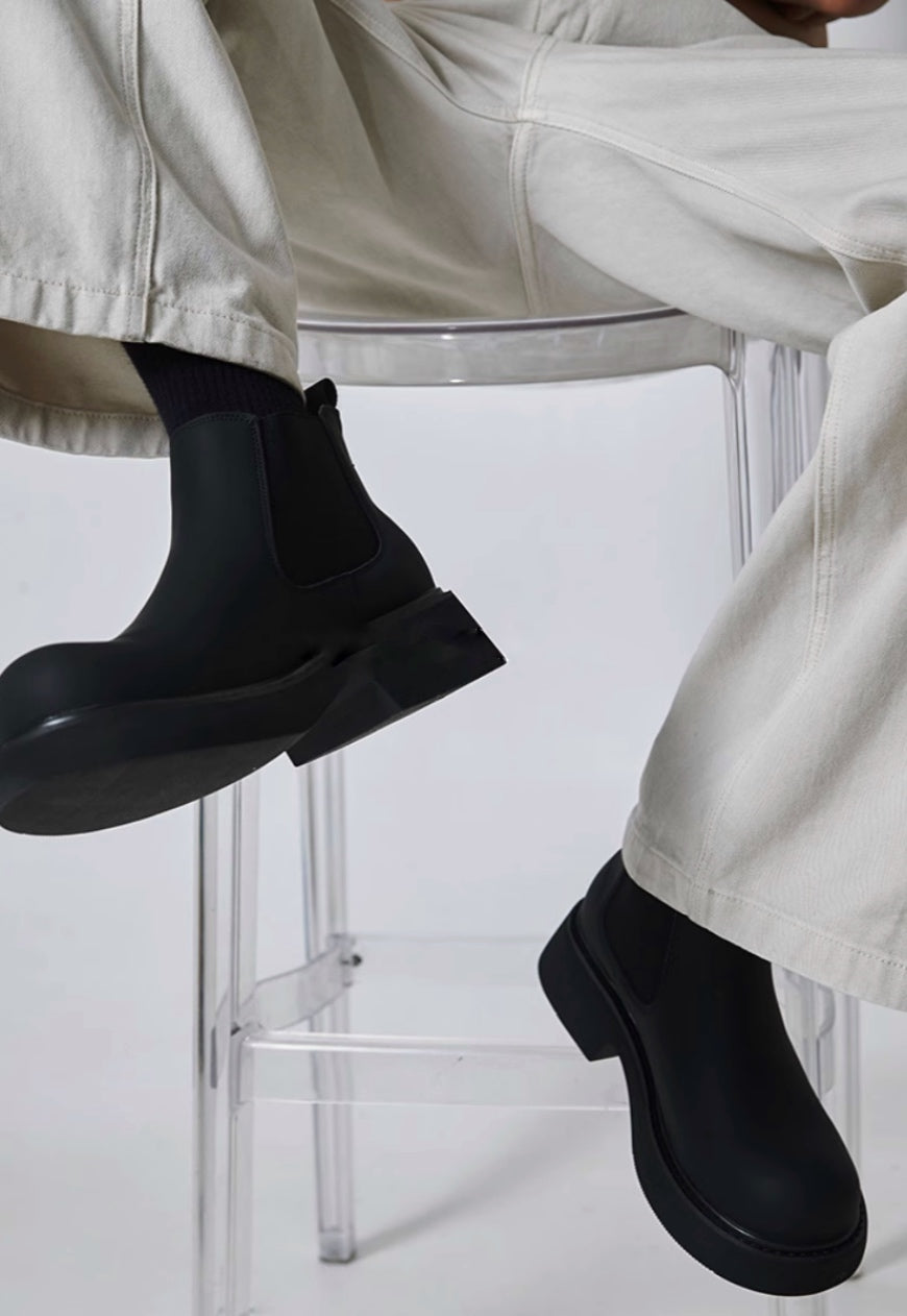 Men's Matte / Glossy raised Chelsea boots