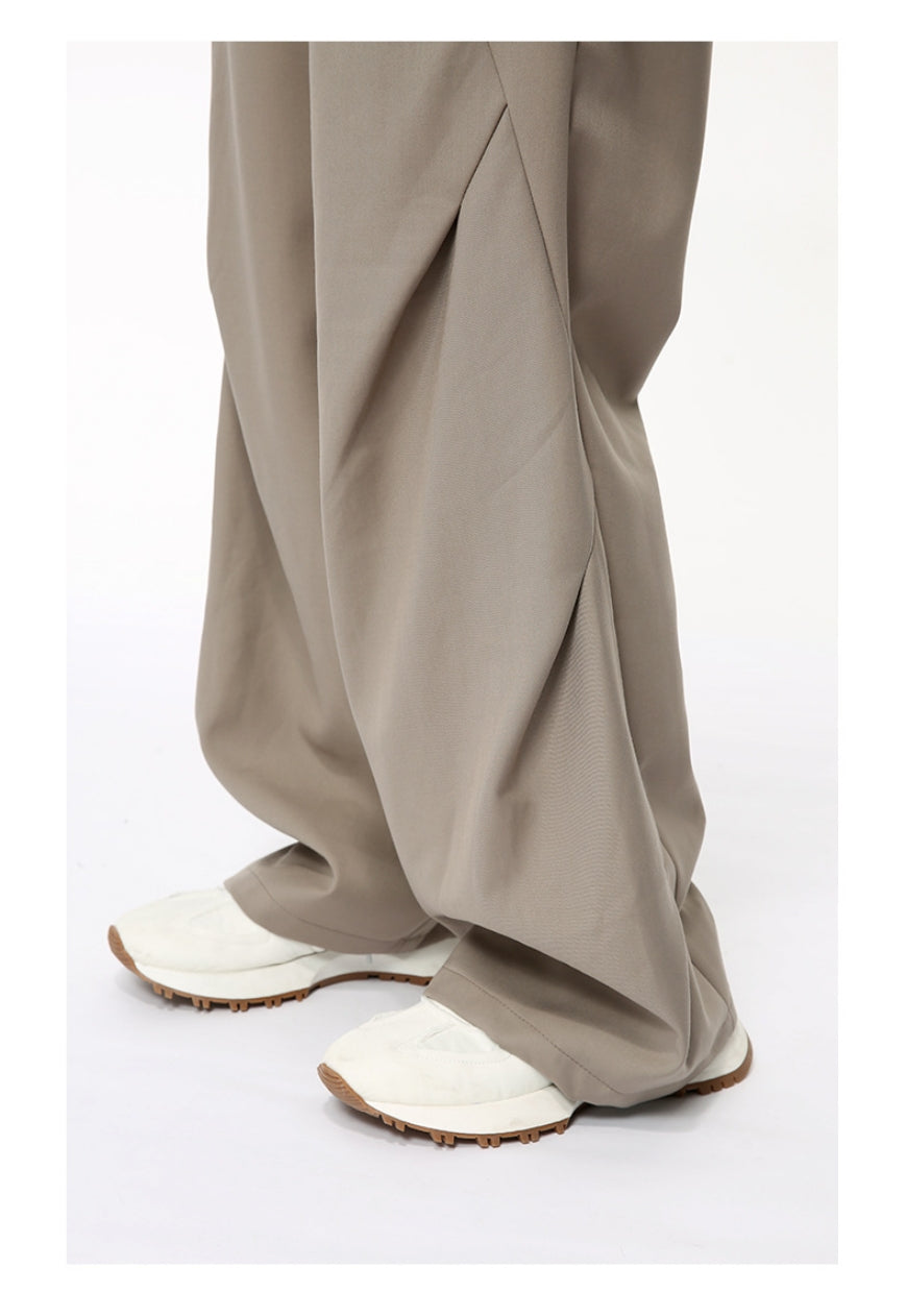Men's pleated trousers