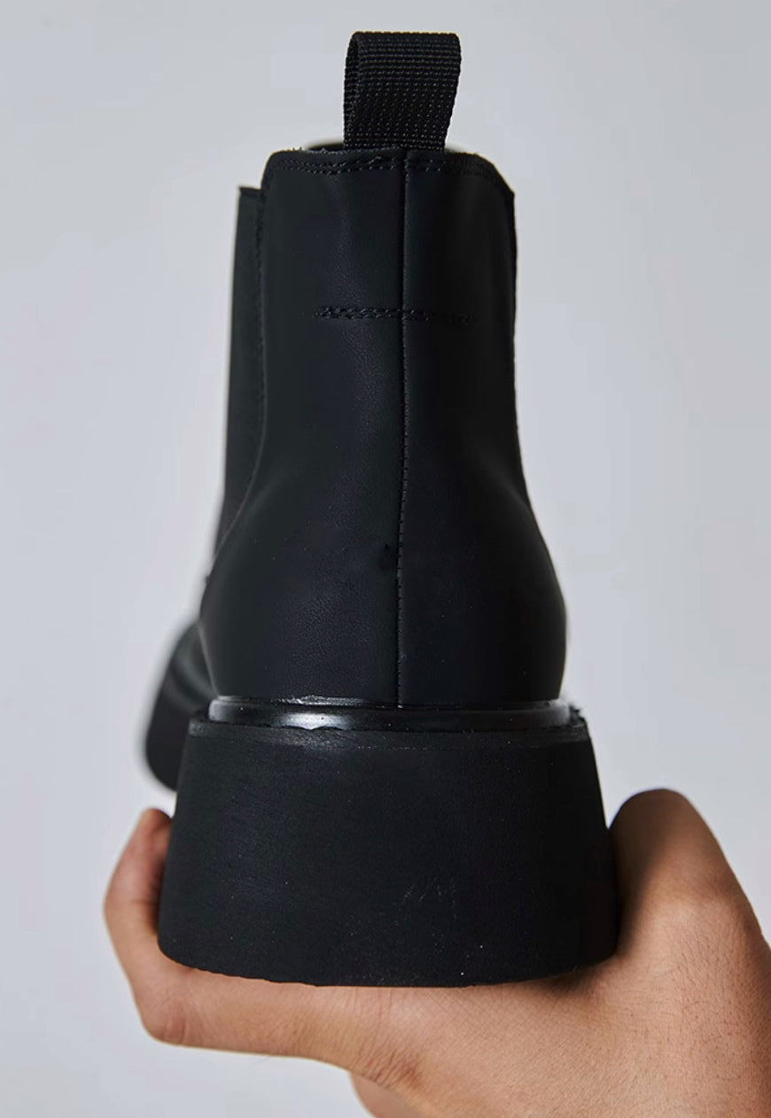 Men's Matte / Glossy raised Chelsea boots
