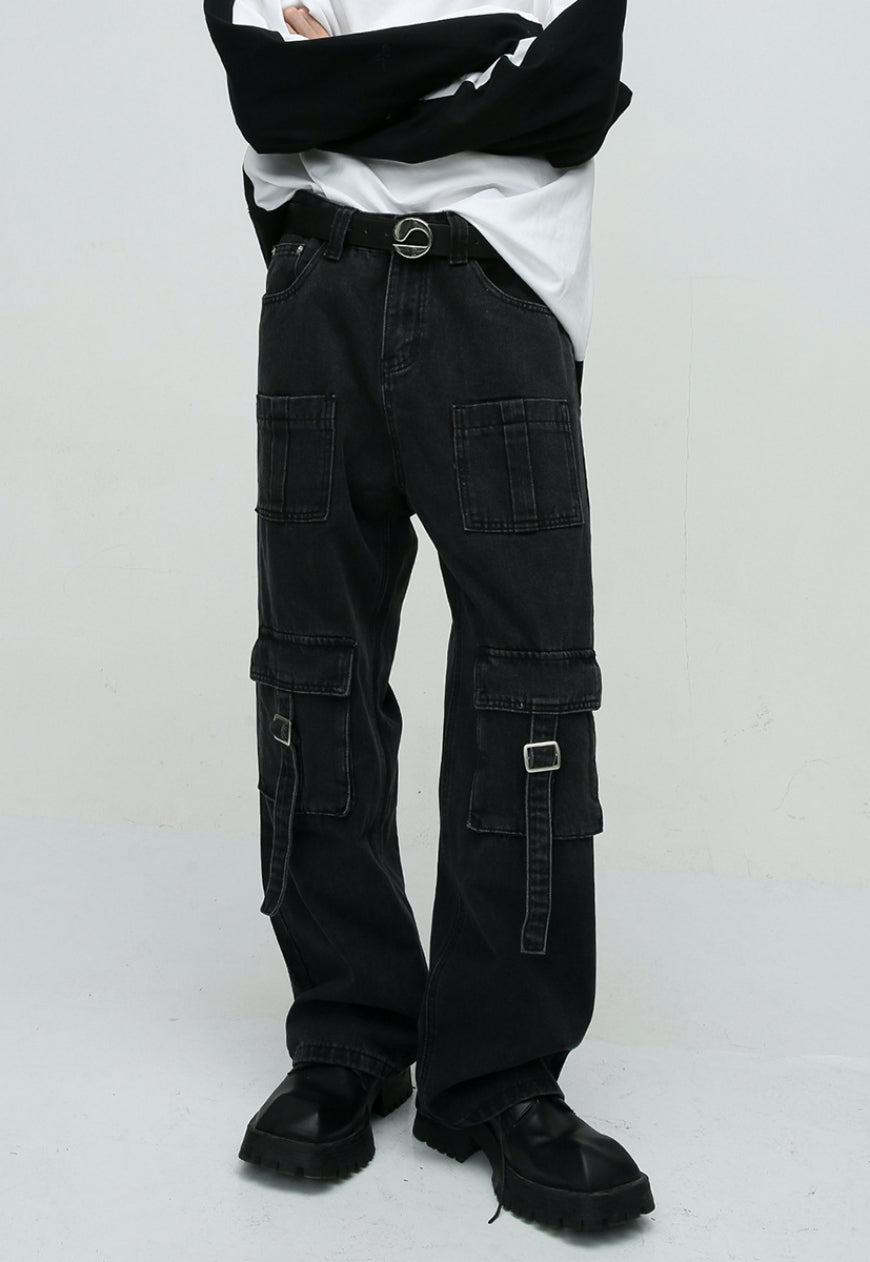 Unisex Cargo jeans with multi-pocket design