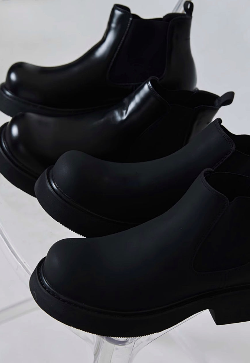 Men's Matte / Glossy raised Chelsea boots