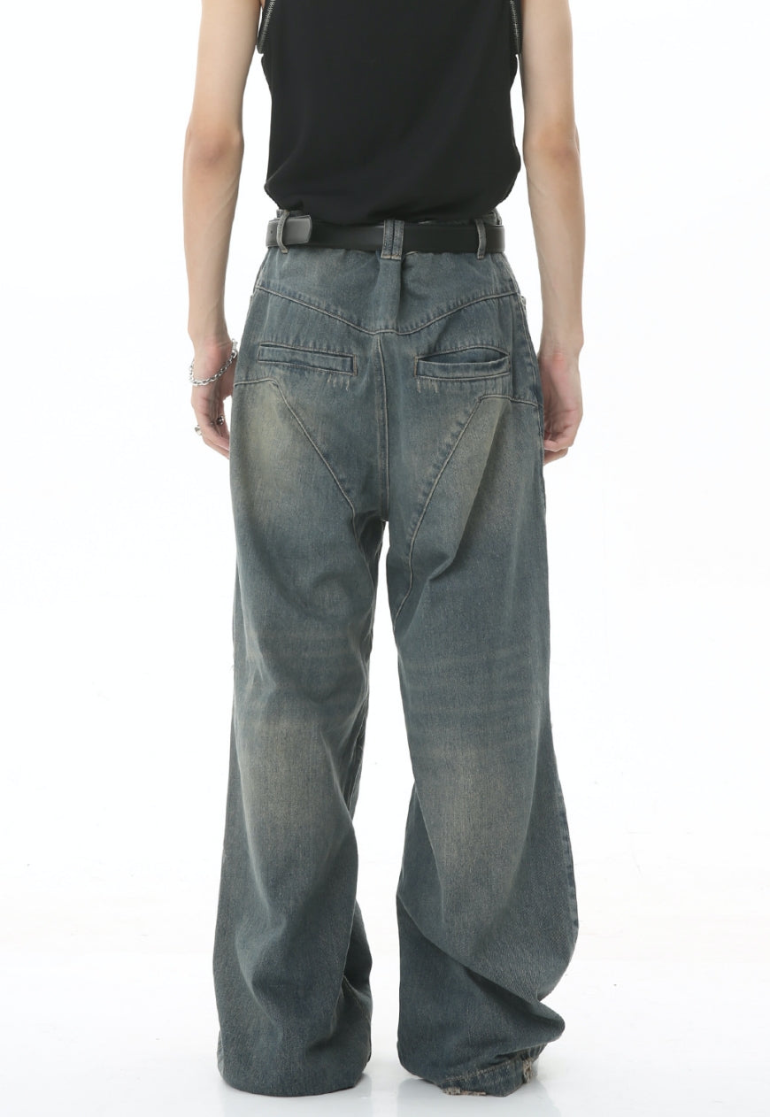 Men's ripped baggy jeans