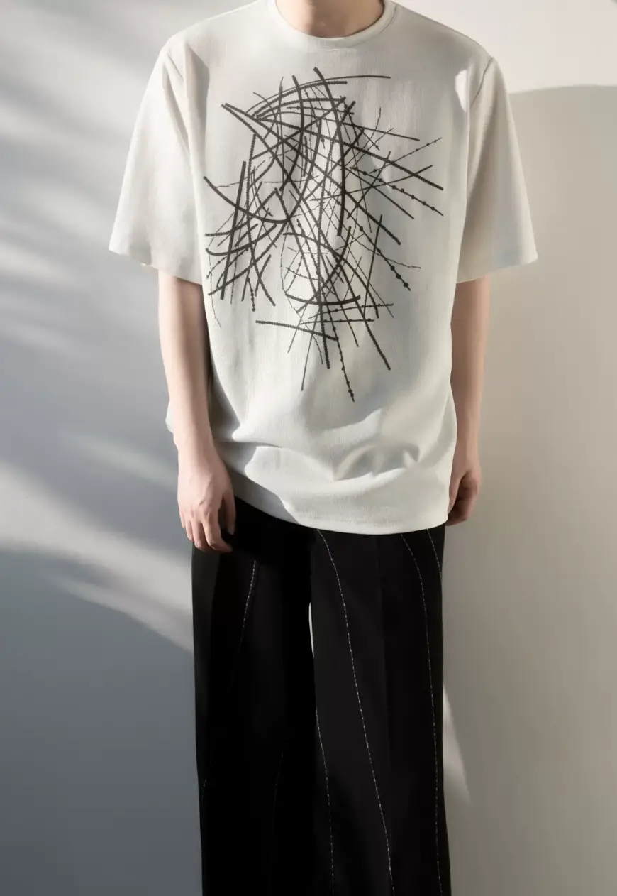 Men's Summer black and white printed t-shirt