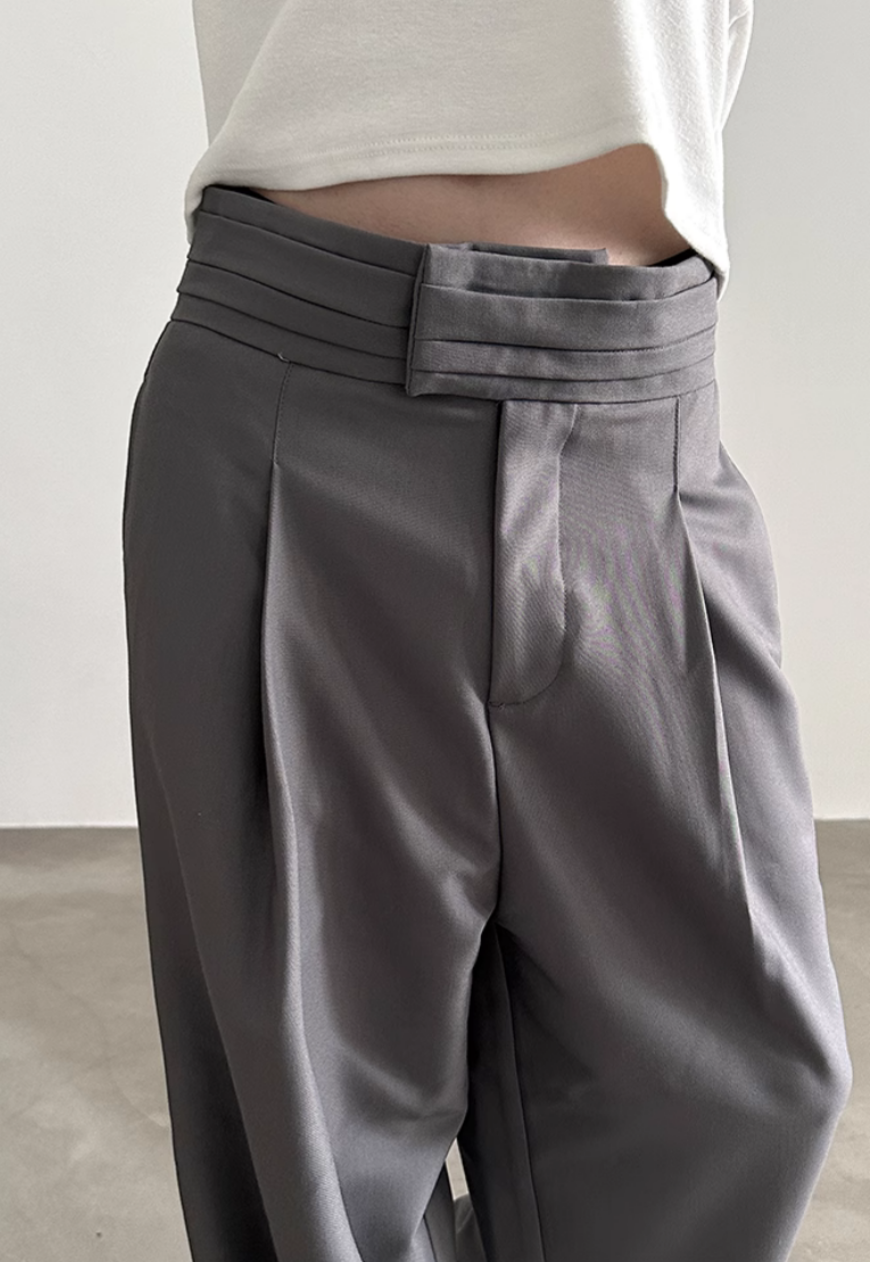 Men's loose-fitting suit trousers