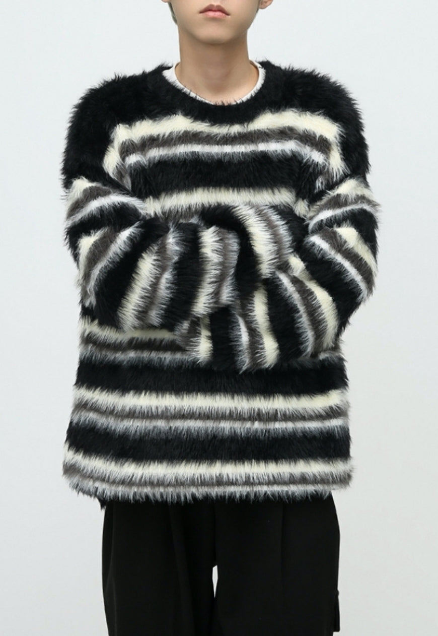 Men's striped knitted sweater