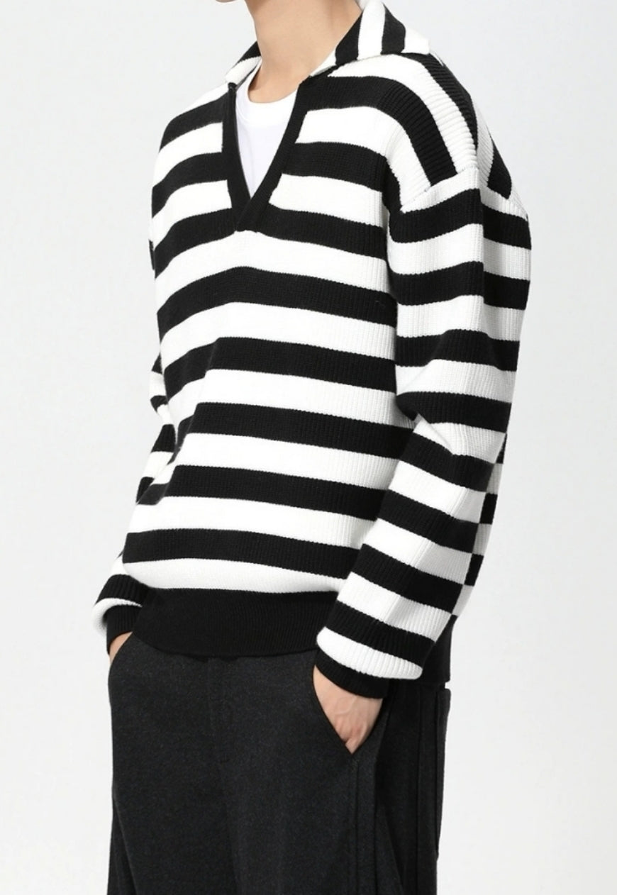 Men's striped retro V-neck sweater