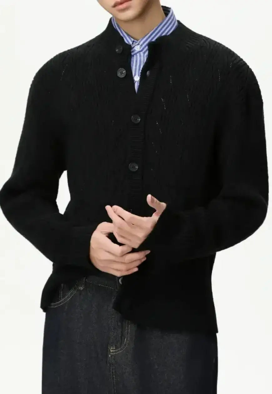Men's cable knit solid color sweater