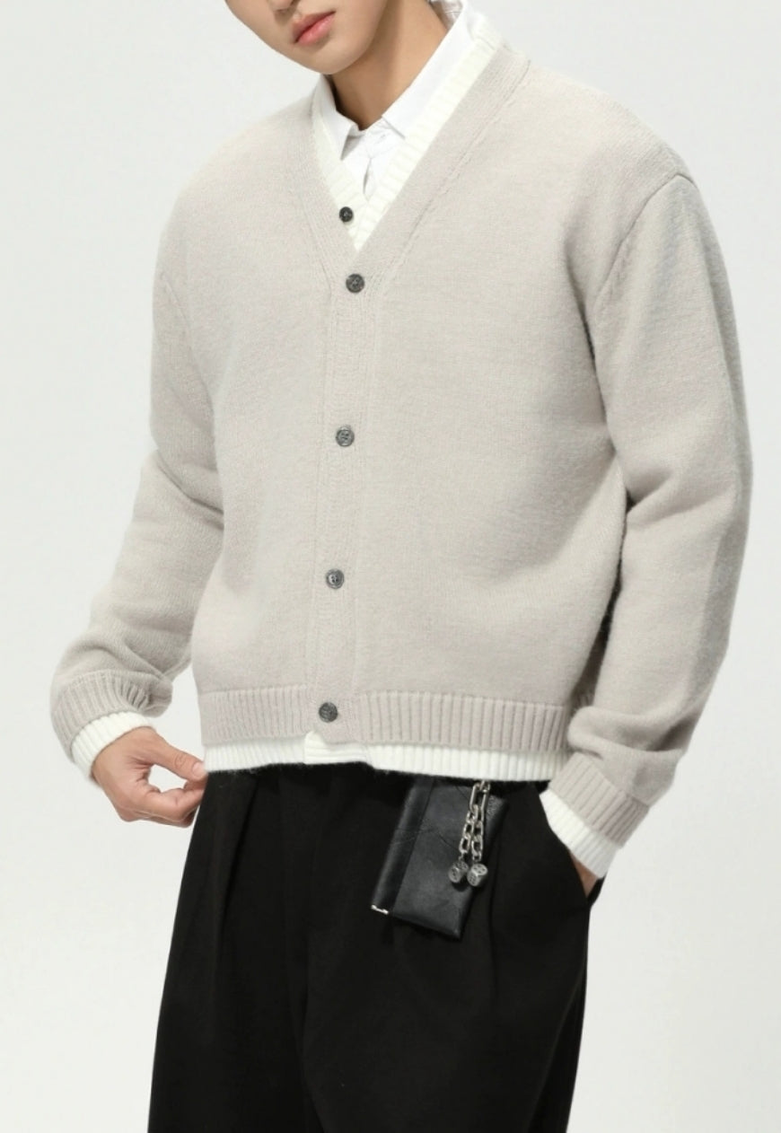 Men's two-piece V-neck knit sweater