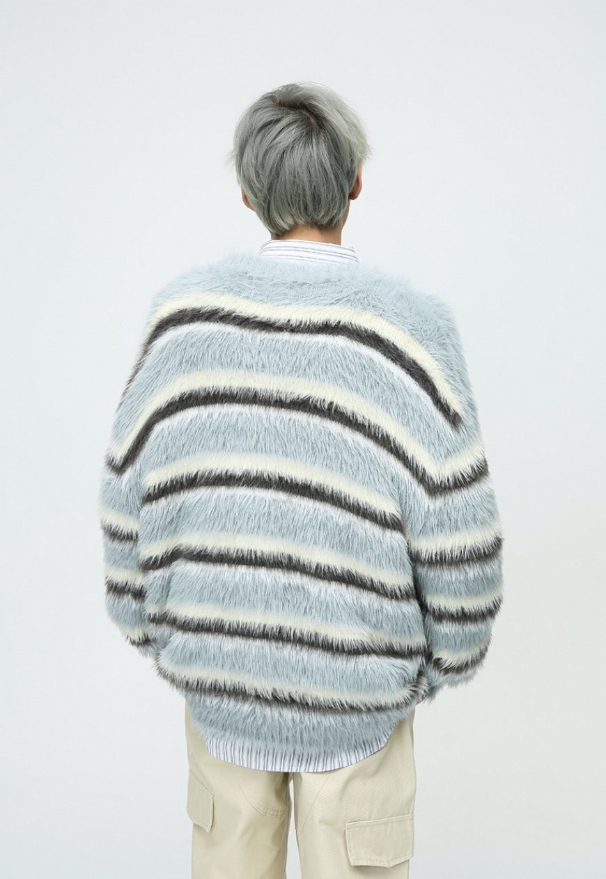Men's striped knitted sweater