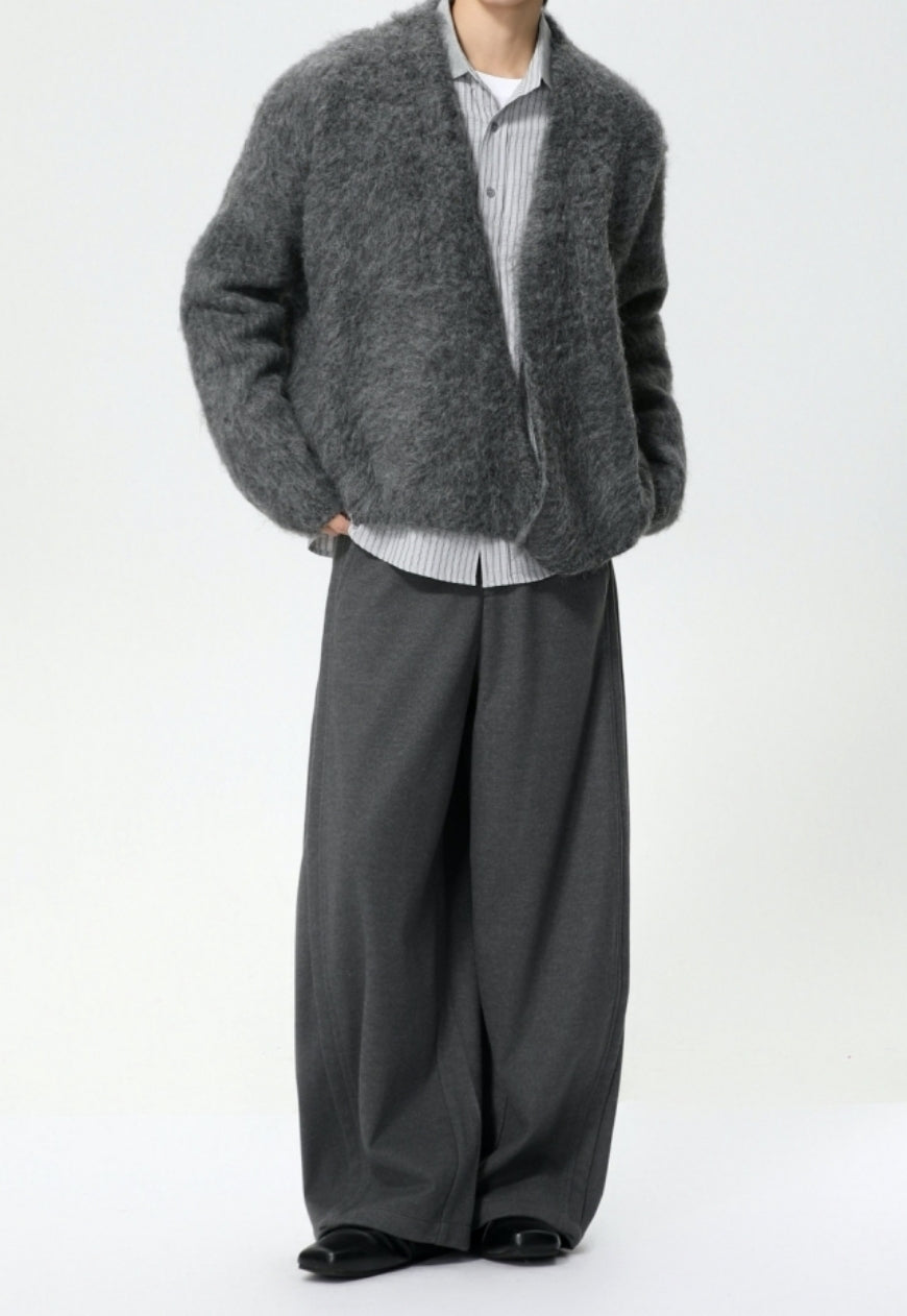 Men's Solid color V-neck sweater