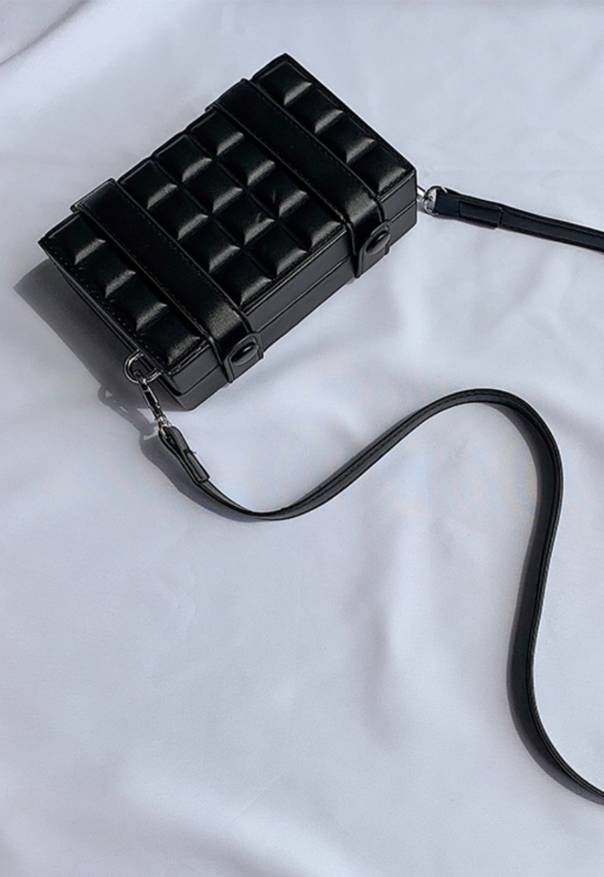 O1CN01UEiOxJ28HSRdkBkd5_!!2099137907