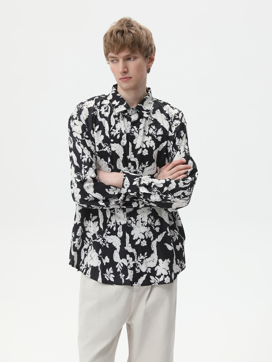 O1CN01z41yXi1YC7xt6uV71_!!2201208413022